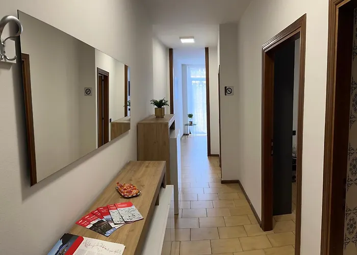 Apartamento In Centro Tirano